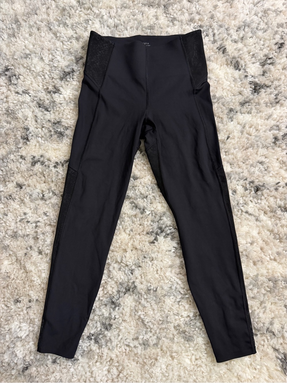 Athleta Black Stay Fly Reflective 7/8 Tight Leggings